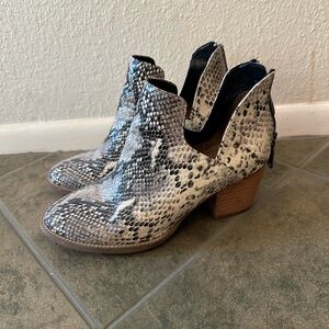 Blondo Gray Ankle Booties with Snakeskin Pattern